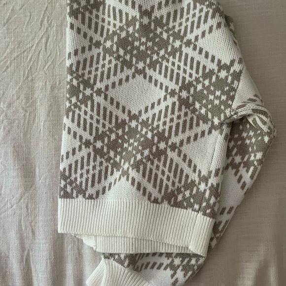 Cardigan - Picture 2 of 2